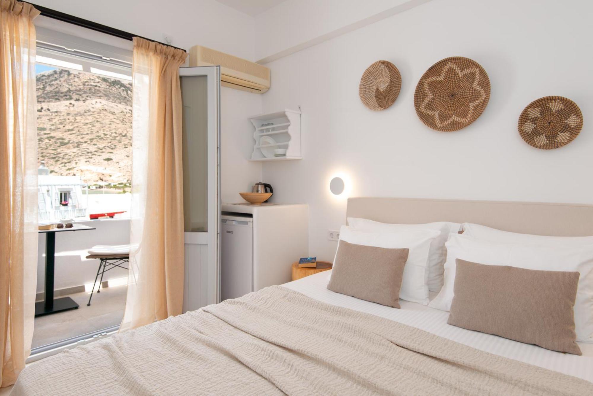 O Kapetan Andreas Apartment Kamares  Bagian luar foto