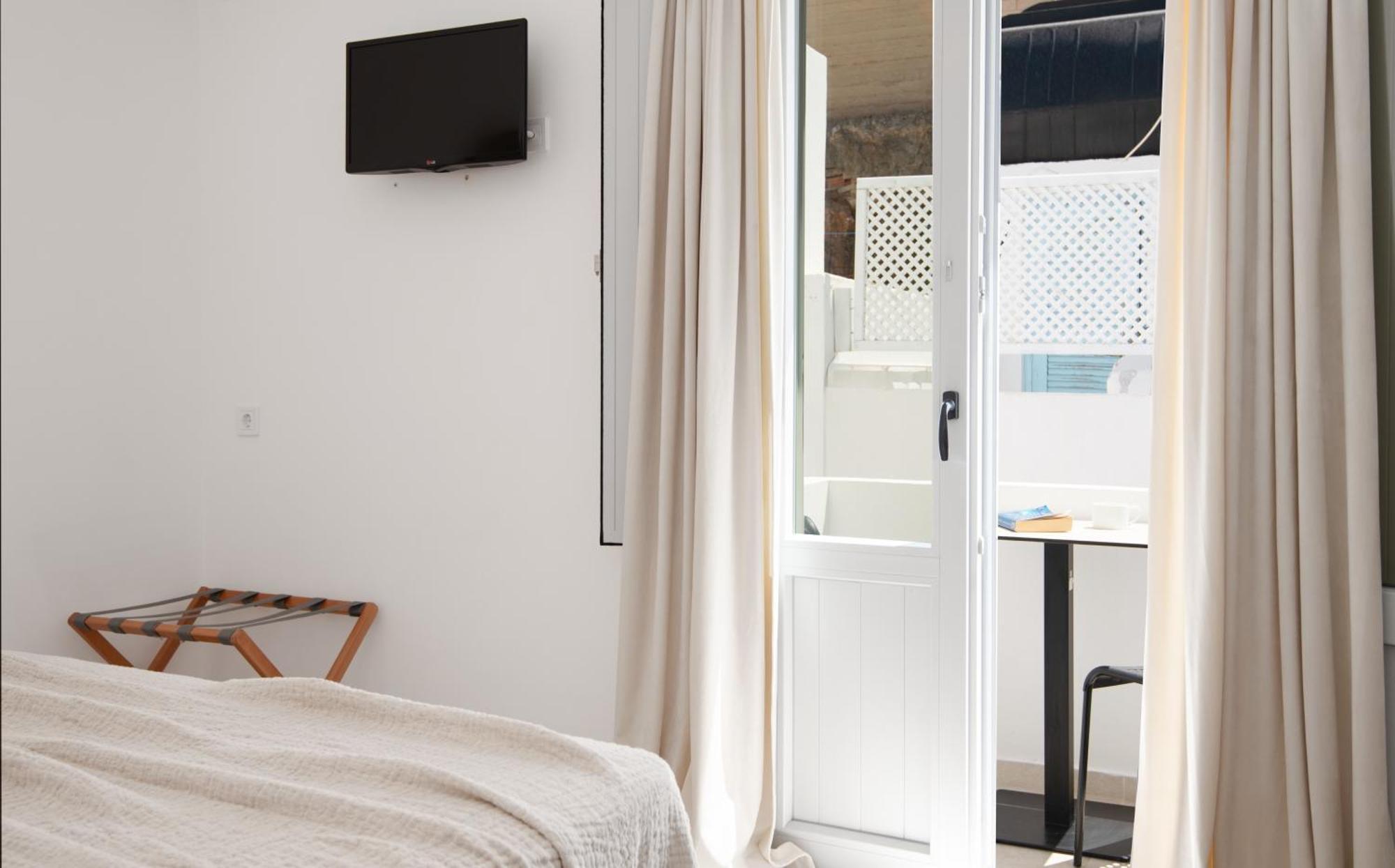 O Kapetan Andreas Apartment Kamares  Bagian luar foto