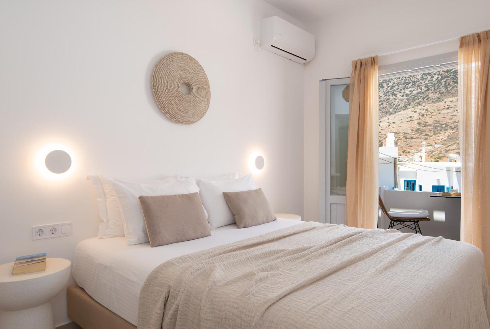 O Kapetan Andreas Apartment Kamares  Bagian luar foto
