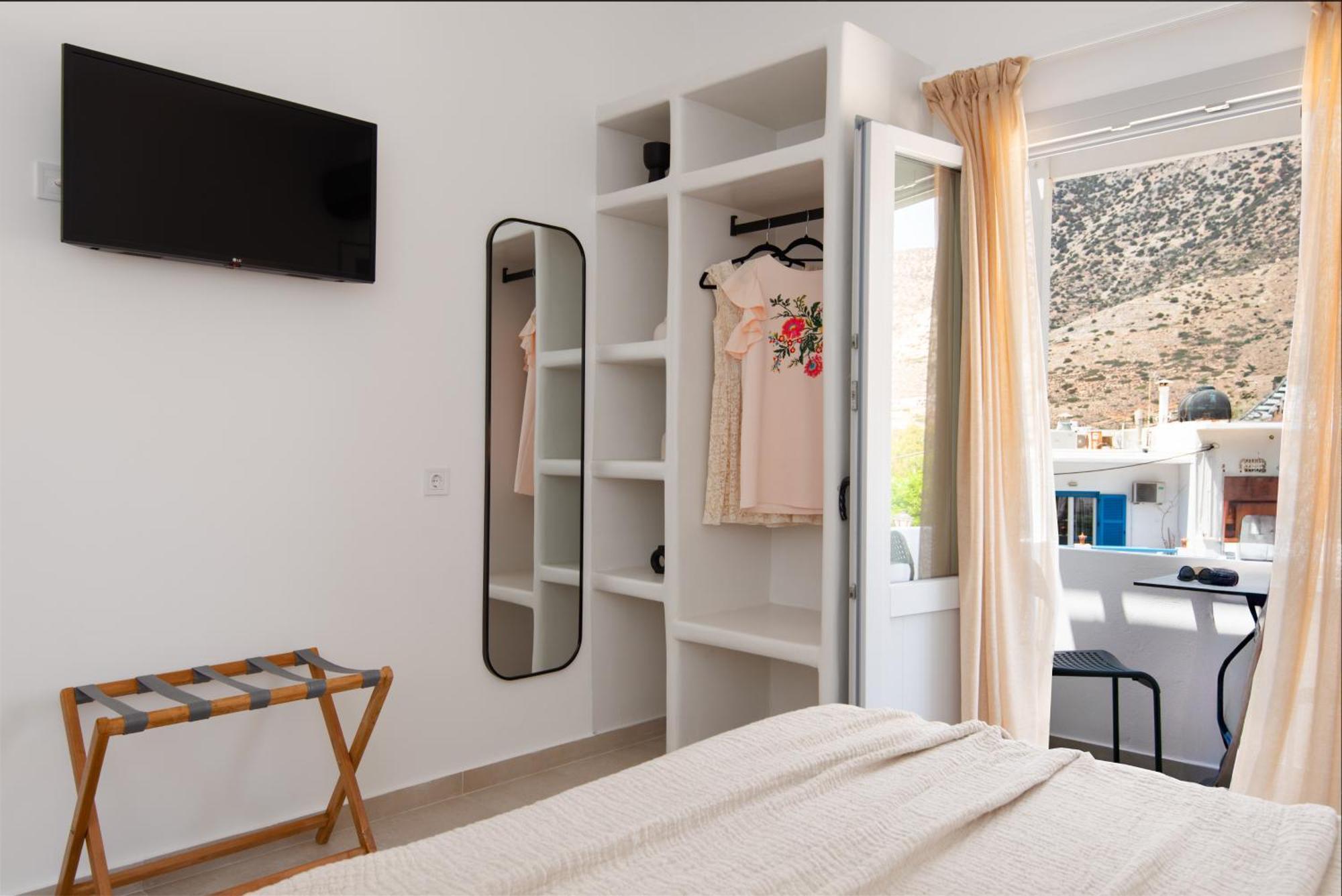 O Kapetan Andreas Apartment Kamares  Bagian luar foto